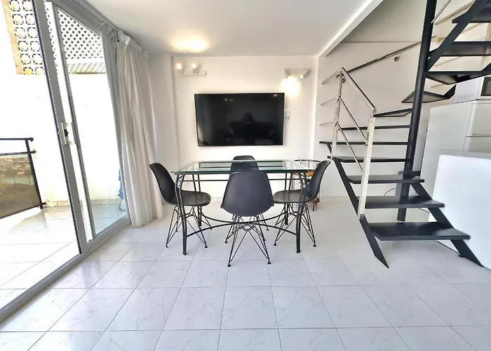 Skol 514 East Facing Duplex With Sea Views ماربيا