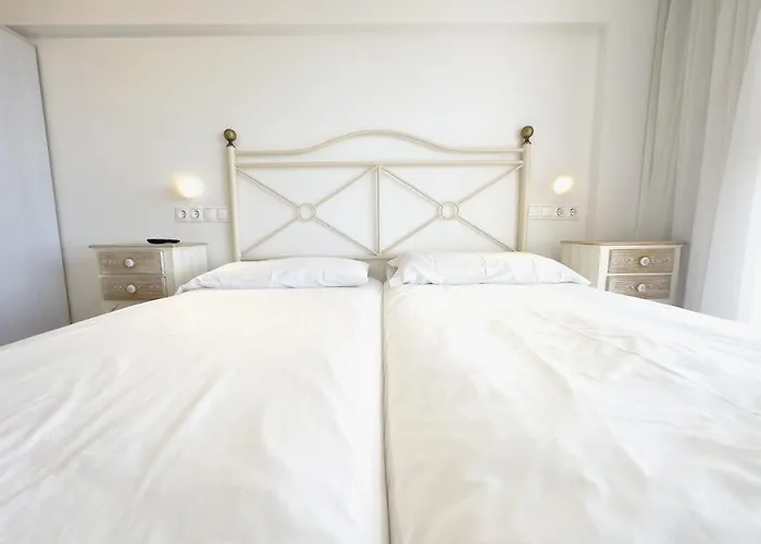 Skol 514 East Facing Duplex With Sea Views ماربيا