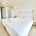 Skol 514 East Facing Duplex With Sea Views *
