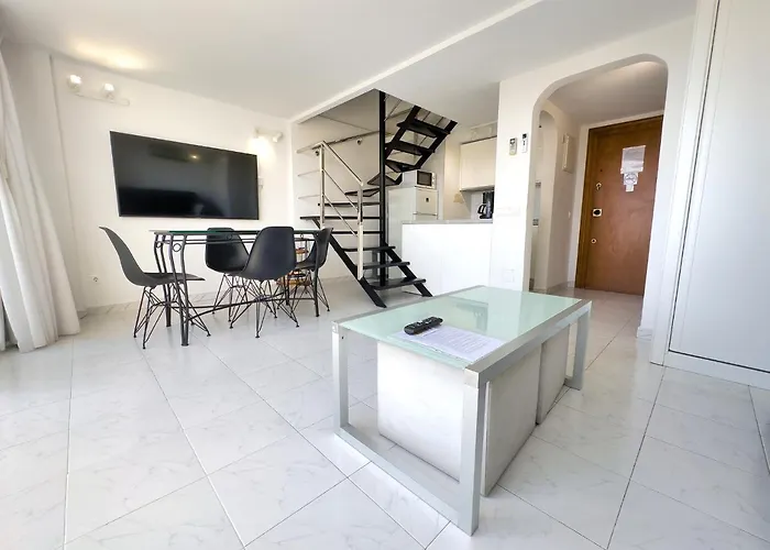 Skol 514 East Facing Duplex With Sea Views Апартаменты *