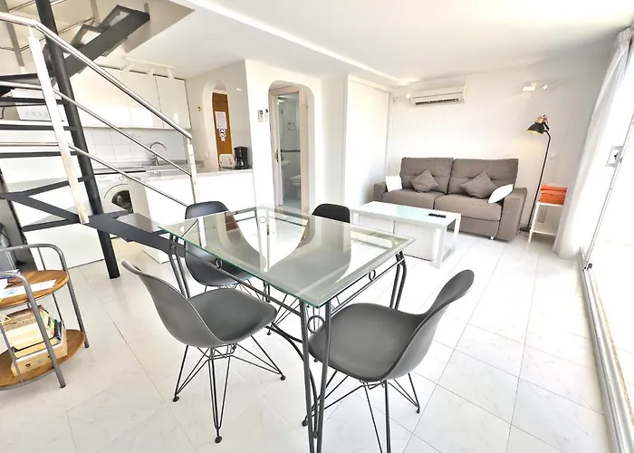 Skol 514 East Facing Duplex With Sea Views Марбелья